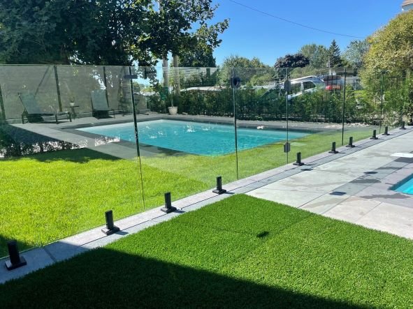 Glass Spigots external